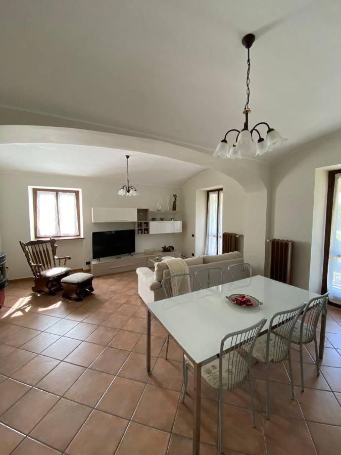 Una Casa Nel Verde 2 San Maurizio Canavese ภายนอก รูปภาพ